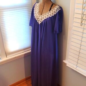 3/$15 Classic Purple and White Lace Trim Night Dress 4X
